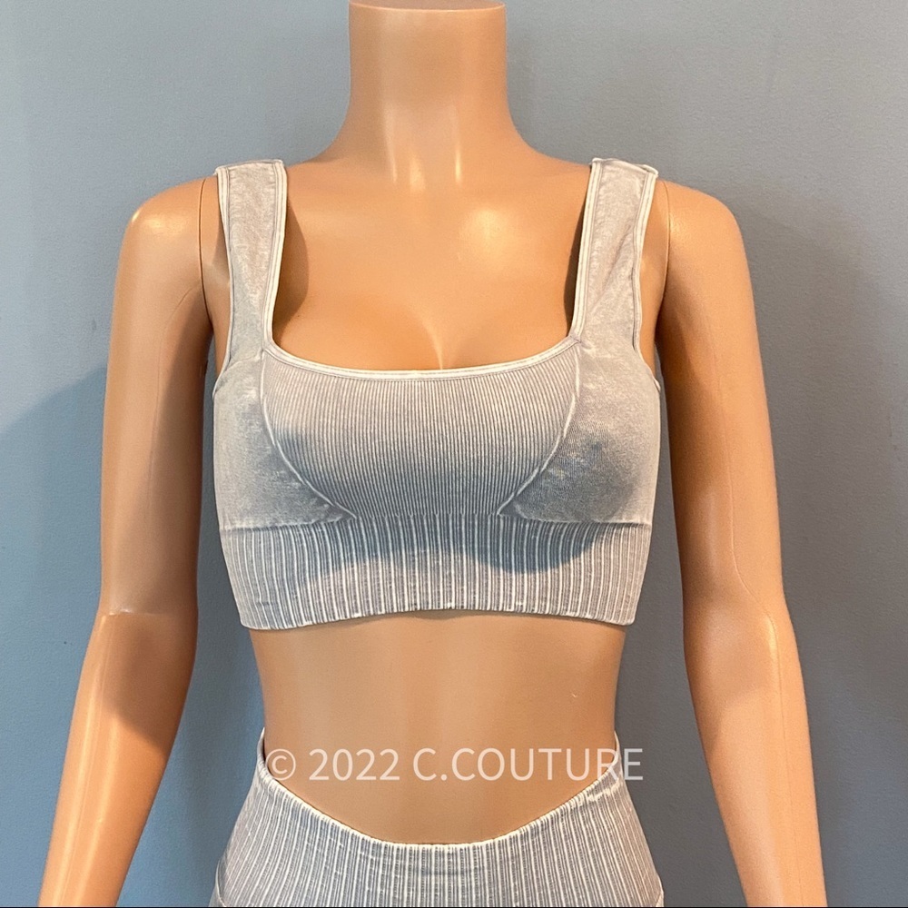NEW FREE PEOPLE High-Rise 7/8 Good Karma 2-Pocket Leggings and Karma bra $136 - Picture 2 of 16